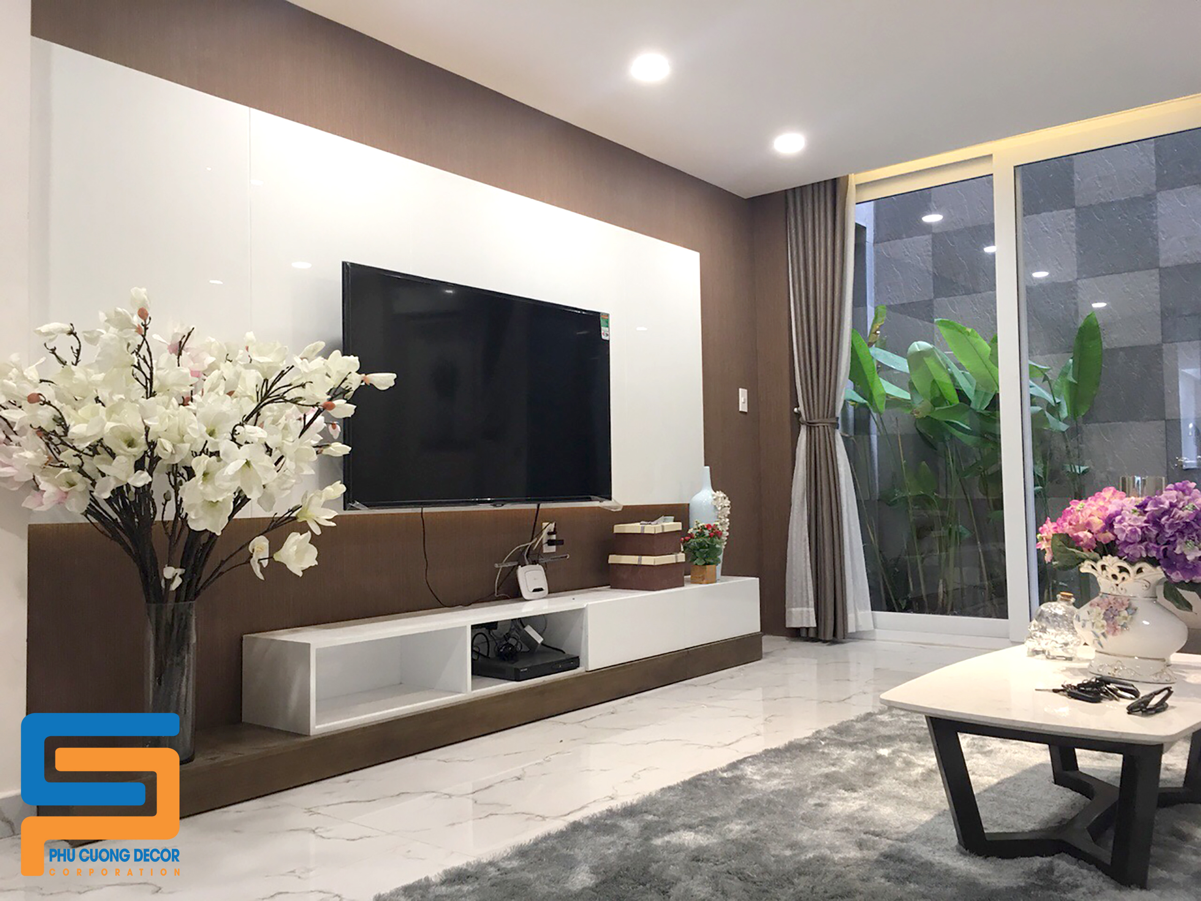 Nhà phố - DT: 320 m2 - 144 Hồng Hà