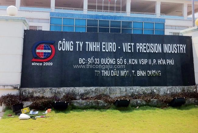 Thiết kế thi công bảng hiệu